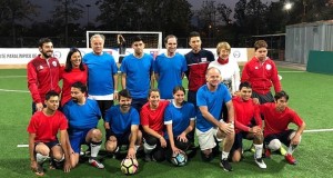 Chilean national team plays government officials